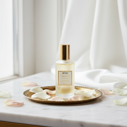 Soft Whisper Travel Parfum — White Marble Hero